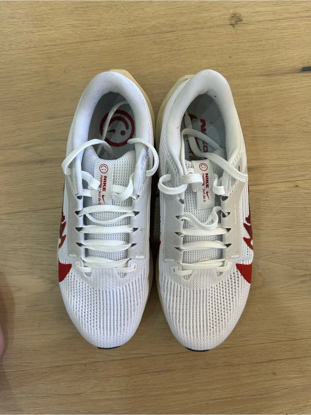 Nike Pegasus 40 Premium in red and white